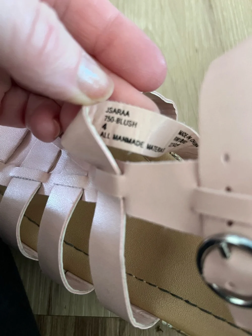 Steve Madden Blush Pink Wedges Sandal With Flower Details Girls Size 4